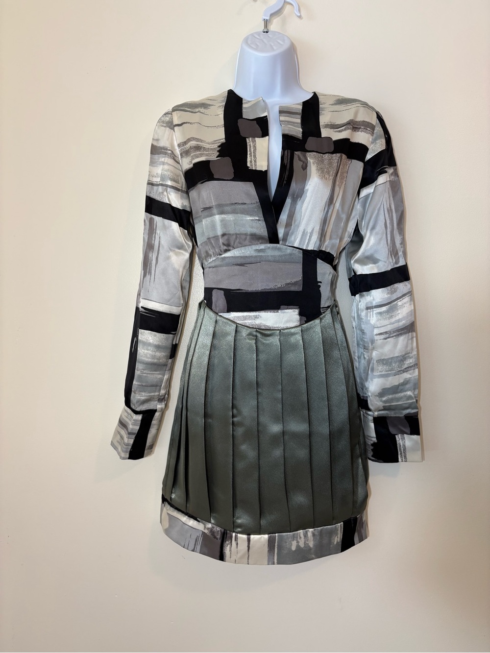 Silk Abstract Pleated Mini Dress Grey Small